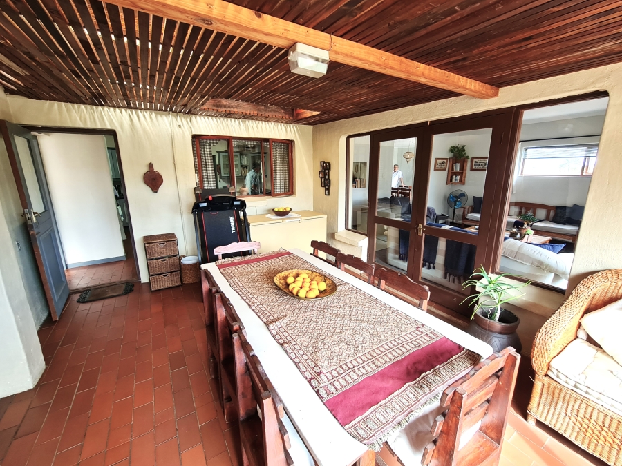 6 Bedroom Property for Sale in Noorsekloof Eastern Cape
